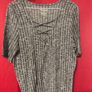 Short sleeve grey AE shirt